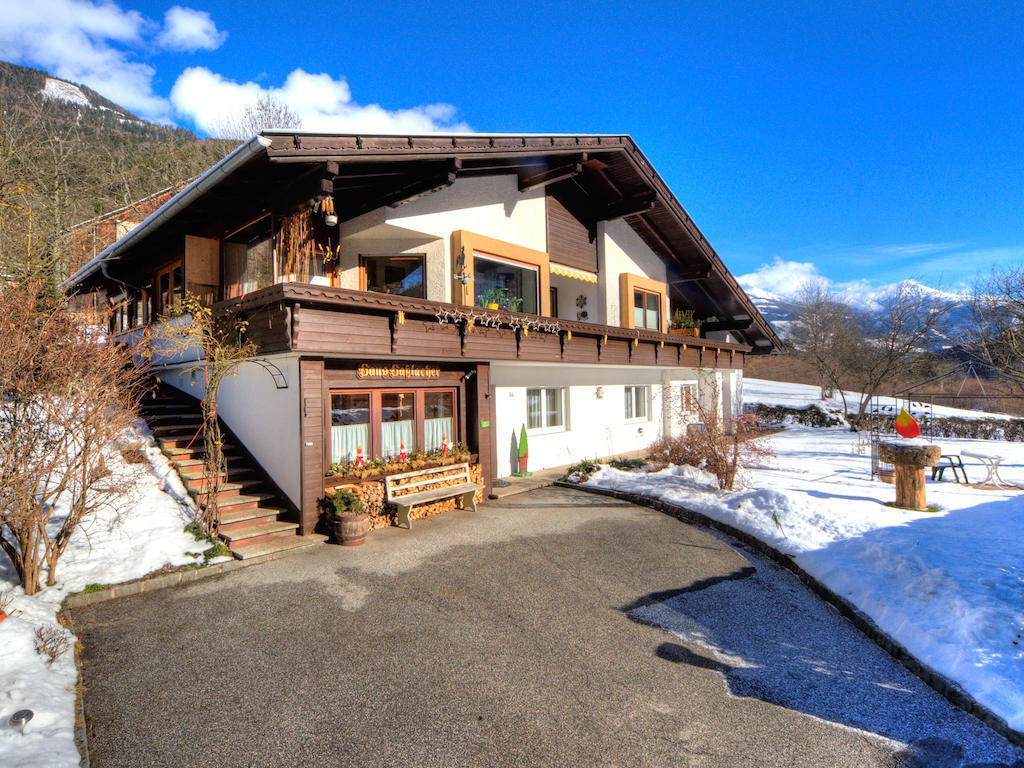 Haus Hasslacher Флатах Екстериор снимка